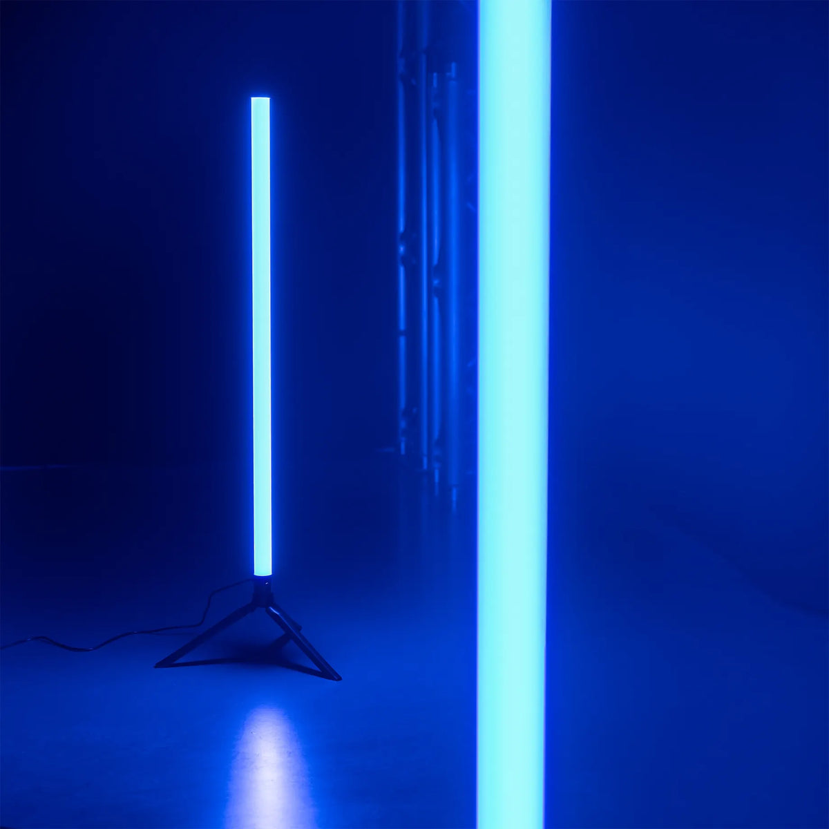 Sett med 2stk LED Tubes RGB, fjernkontroll