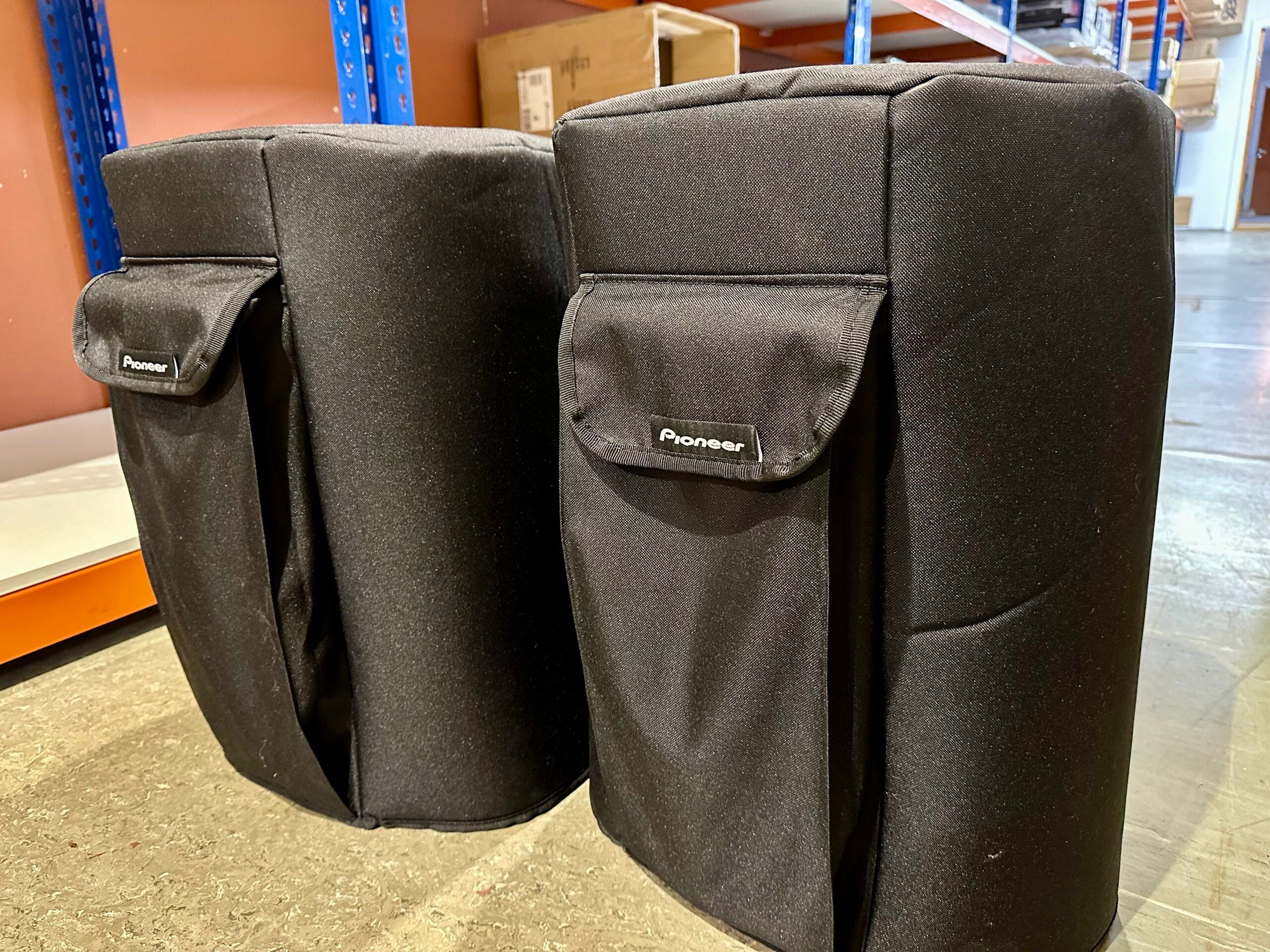 2 x Pioneer Professional Audio CVR-XPRS102 (Demo)