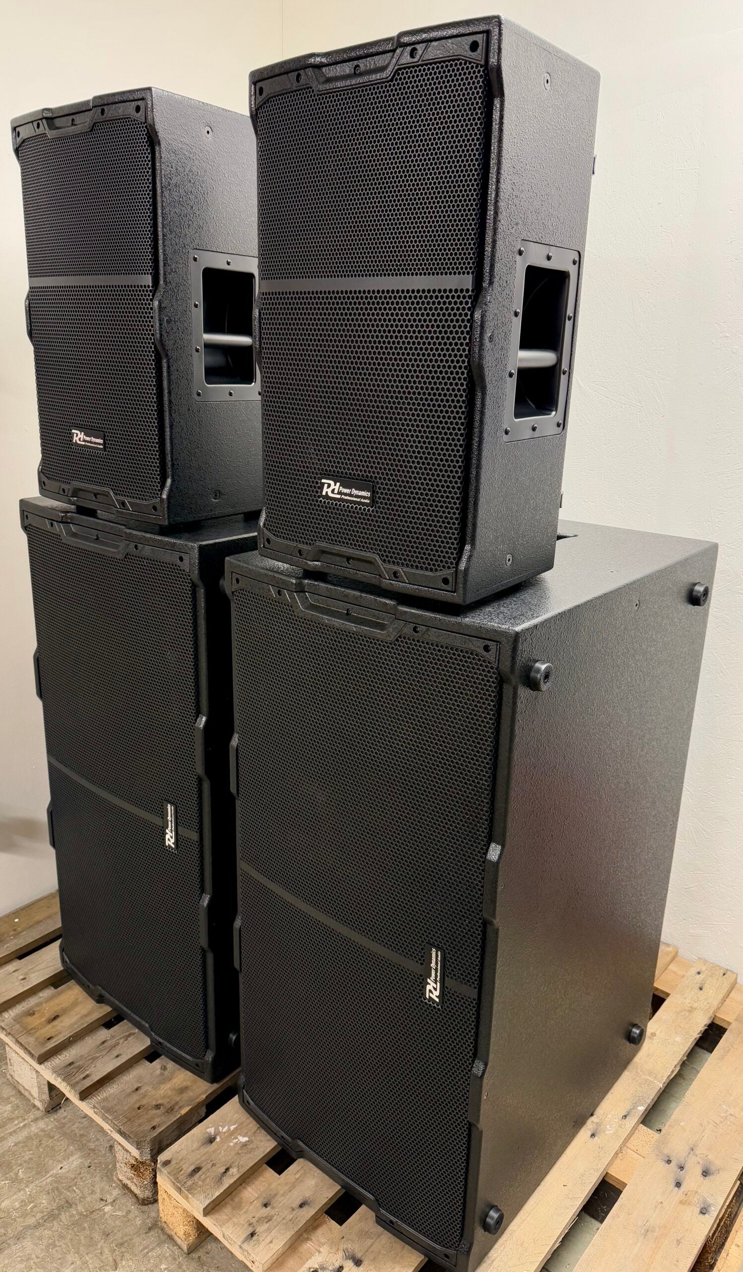 Power Dynamics PDY PA Pakke med 4 x 18" sub