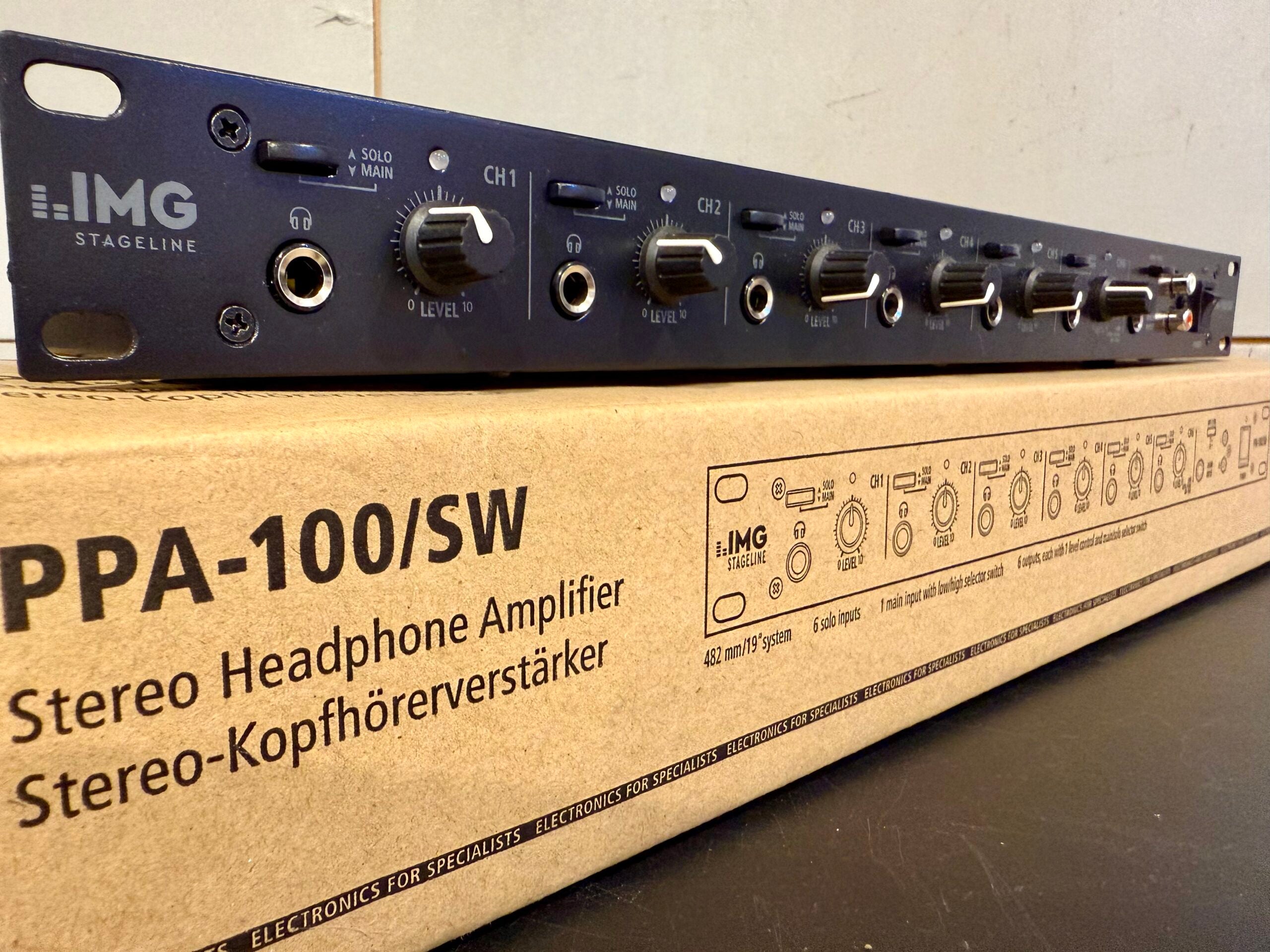 IMG PPA-100/SW Stereo headphone amplifier (Demo)
