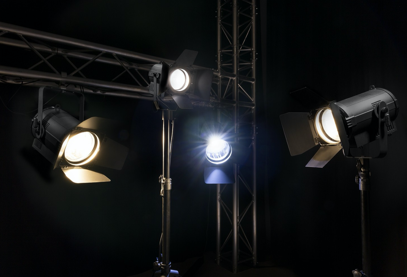 Beamz PRO BTF200Z FRESNEL