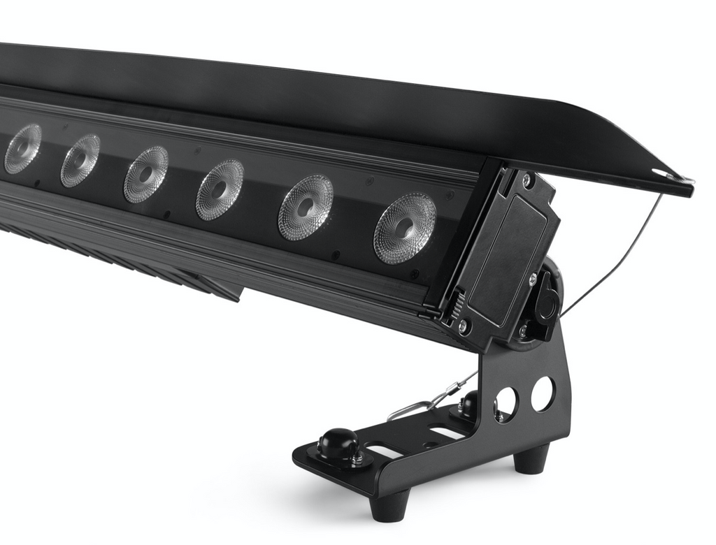 Beamz PRO LED BAR IP65 12 X 15W lens hood