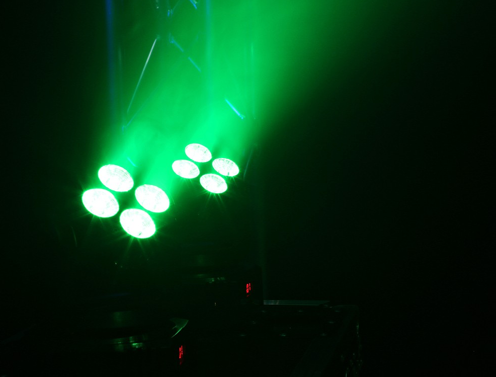 Beamz MHL36 MOVING HEAD Pakke